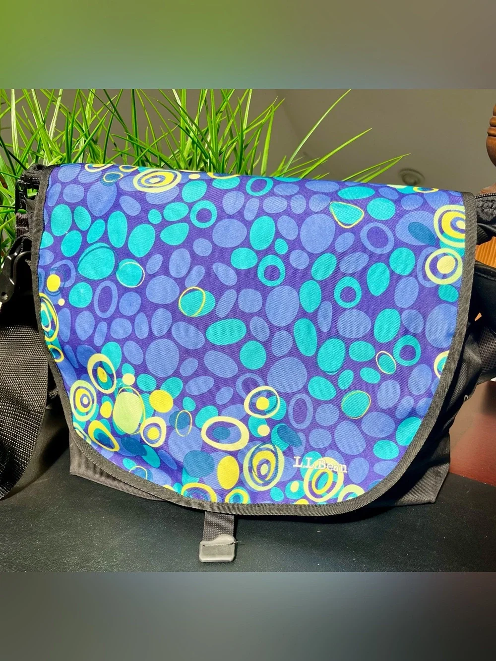 L.L. BEAN Retro Bubble Print Messenger Bag - Vibrant & Durable!
